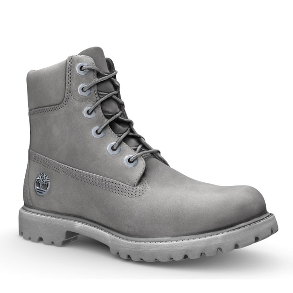 Timberland Shoes - ❤️HP❤️ Timberland 6” Premium Waterproof Leather Boots